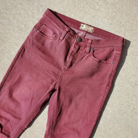 Free People Burgundy Women's Stretchy Denim Jeans Size 26 NWOT - Picture 12 of 14
